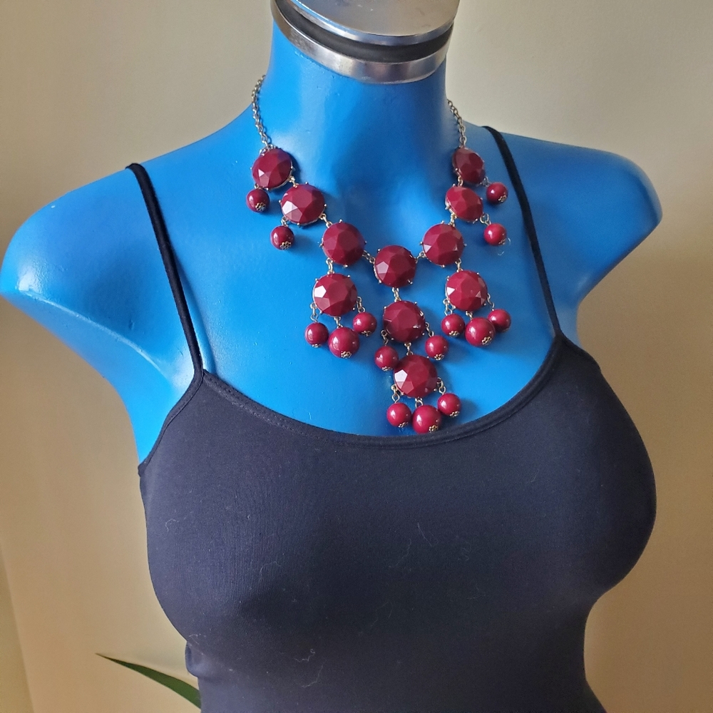 Statement Necklace - Picture 6 of 16